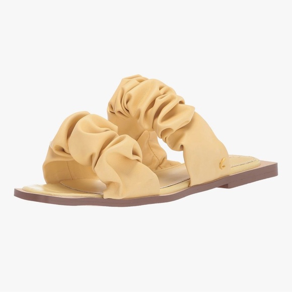 🔥Circus by Sam Edelman Ruffled Tan Sandals - Picture 2 of 8